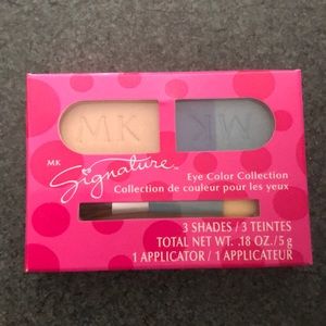 Mary Kay Signature Eye Color Collection Sky Blues